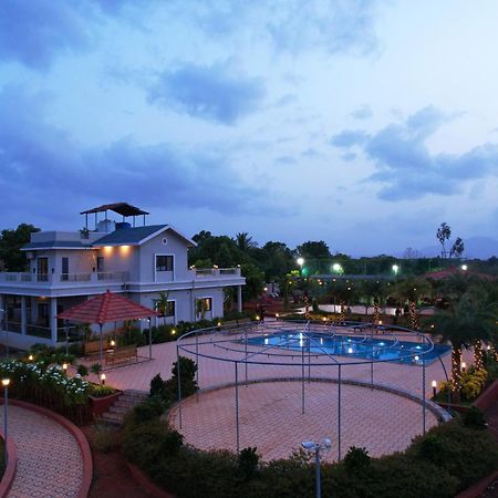 Ekostay Gold Palm Estate I Cricket Turf I Rain Dance I 2 Acre Property Karjat Dış mekan fotoğraf