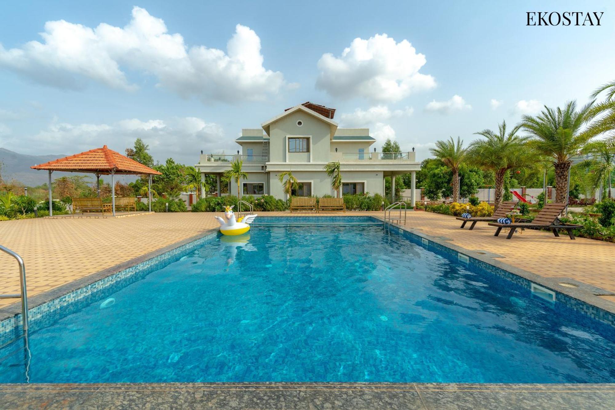 Ekostay Gold Palm Estate I Cricket Turf I Rain Dance I 2 Acre Property Karjat Dış mekan fotoğraf