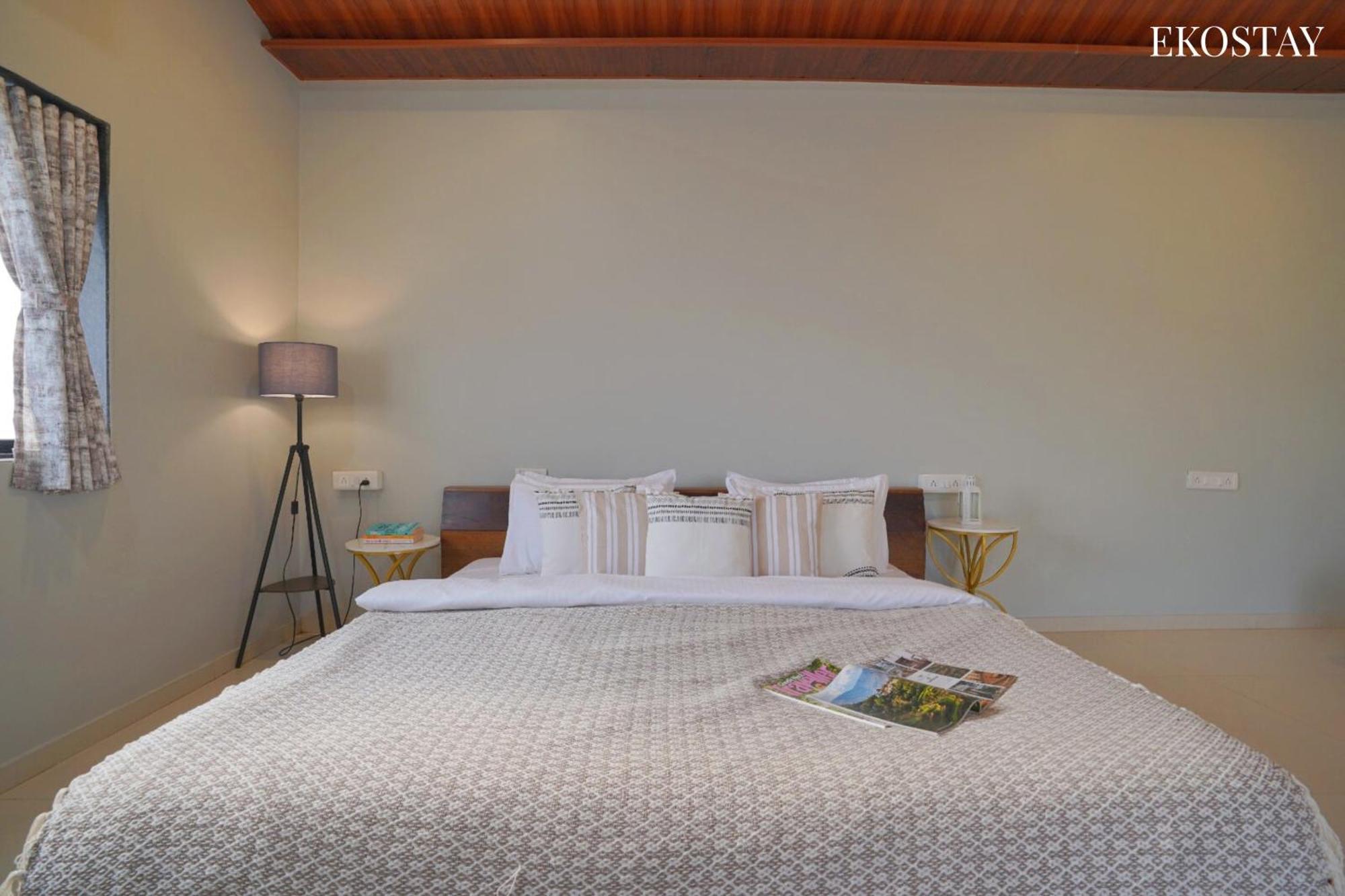 Ekostay Gold Palm Estate I Cricket Turf I Rain Dance I 2 Acre Property Karjat Dış mekan fotoğraf