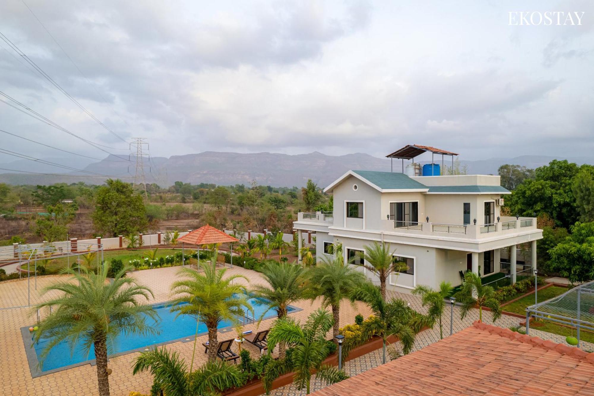 Ekostay Gold Palm Estate I Cricket Turf I Rain Dance I 2 Acre Property Karjat Dış mekan fotoğraf