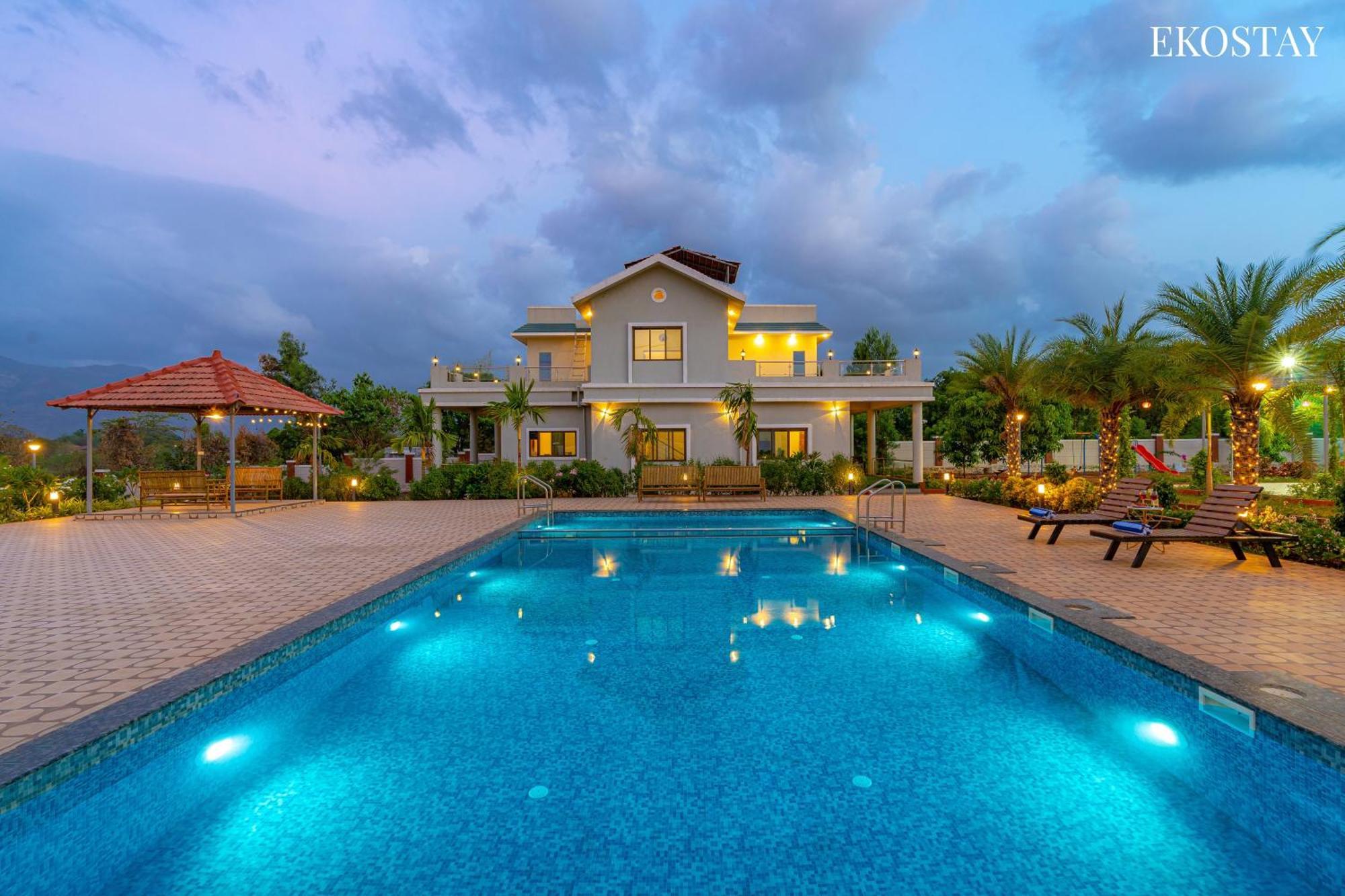Ekostay Gold Palm Estate I Cricket Turf I Rain Dance I 2 Acre Property Karjat Dış mekan fotoğraf