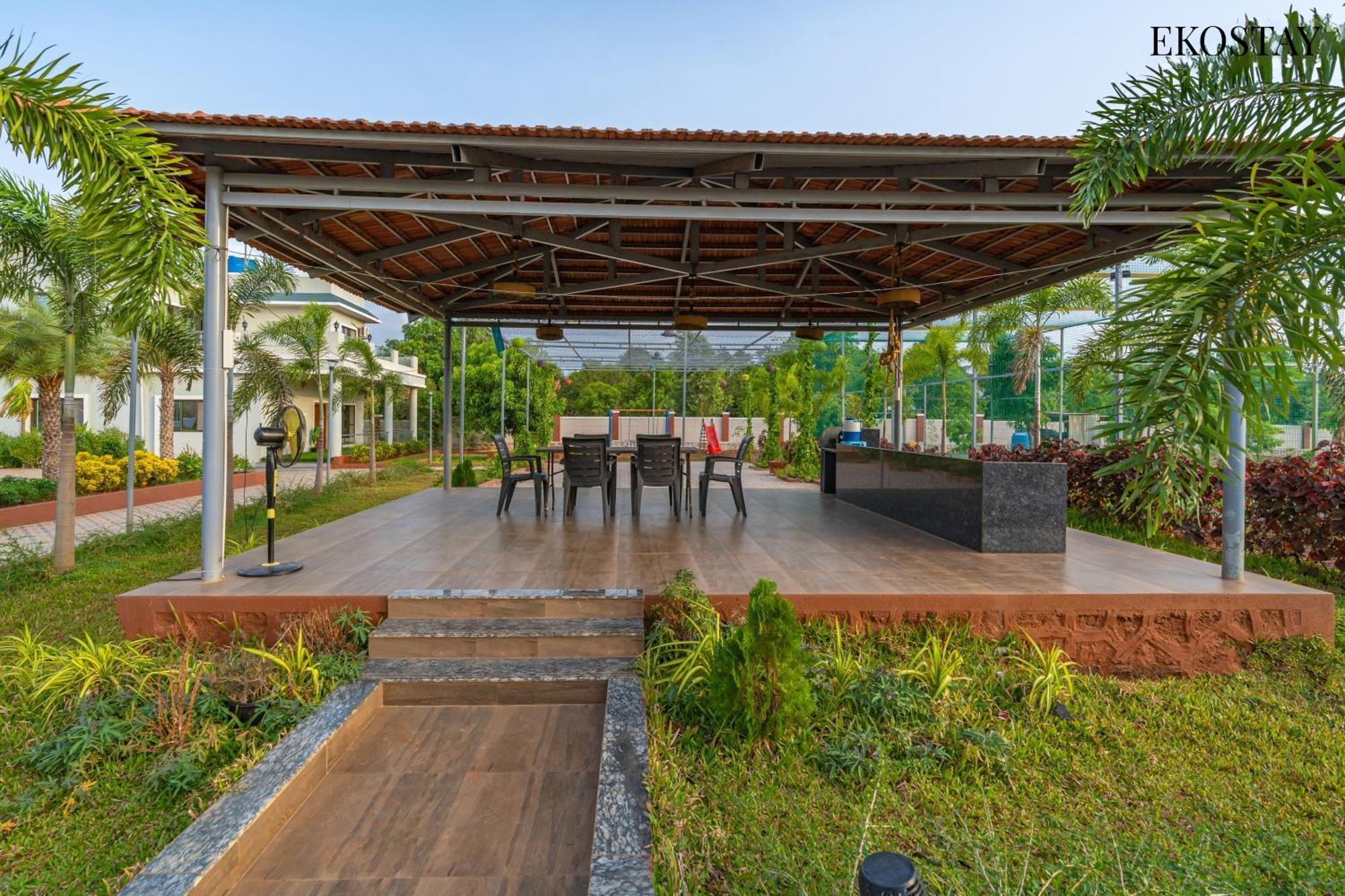 Ekostay Gold Palm Estate I Cricket Turf I Rain Dance I 2 Acre Property Karjat Dış mekan fotoğraf